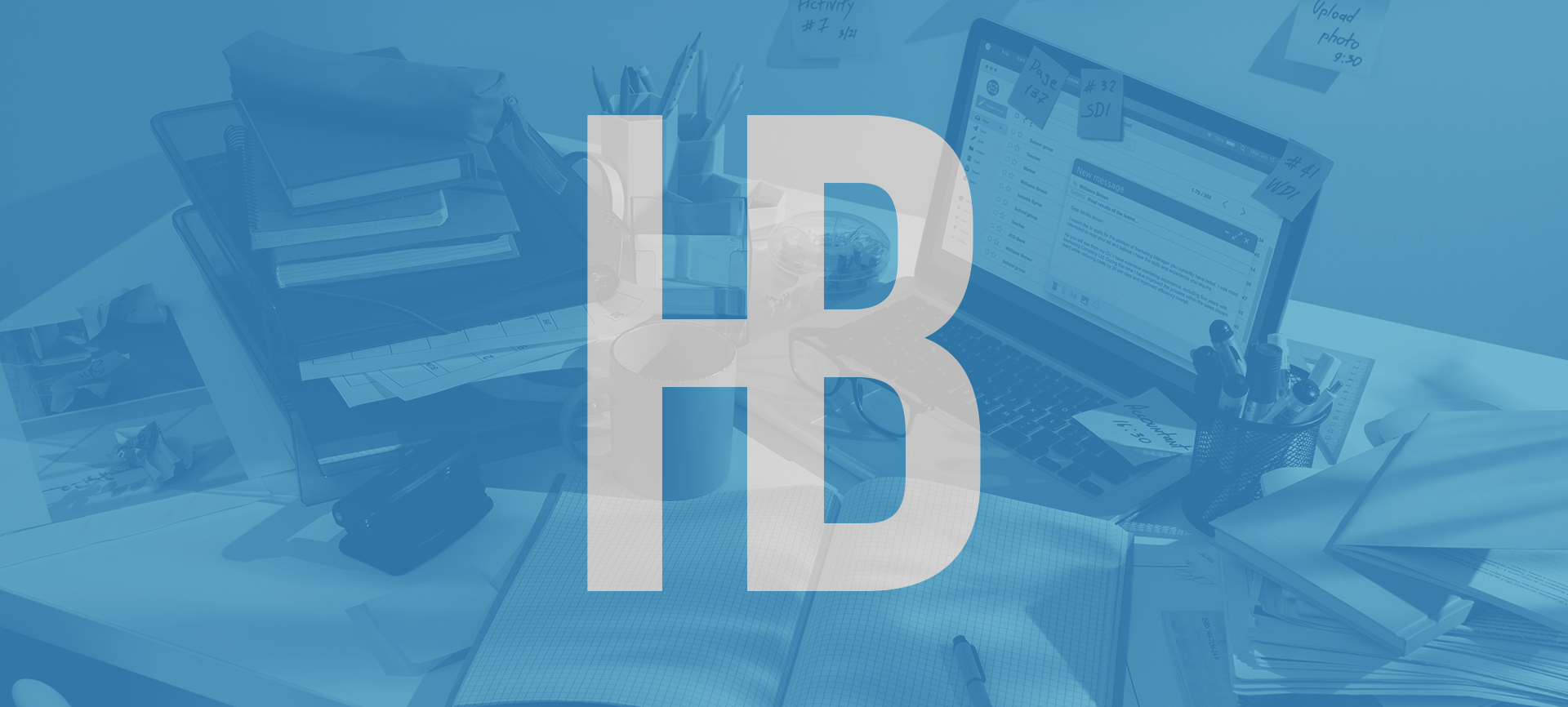 Твой рабочий стол — это филиал ада? Давай наведем порядок! 🖥️🌪️